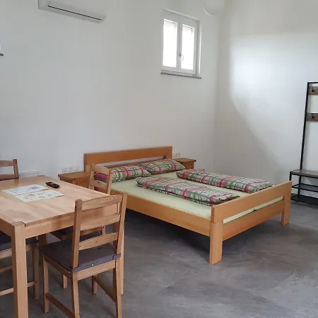 דירה Gaestehaus Martha רוסט