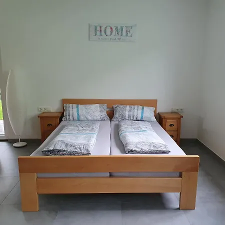 Gaestehaus Martha Апартаменты *